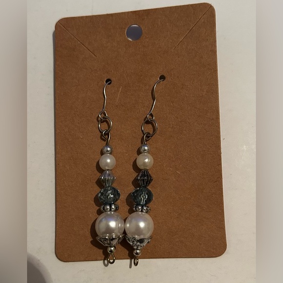 Bundle of  3 Earrings Sets - Picture 5 of 5